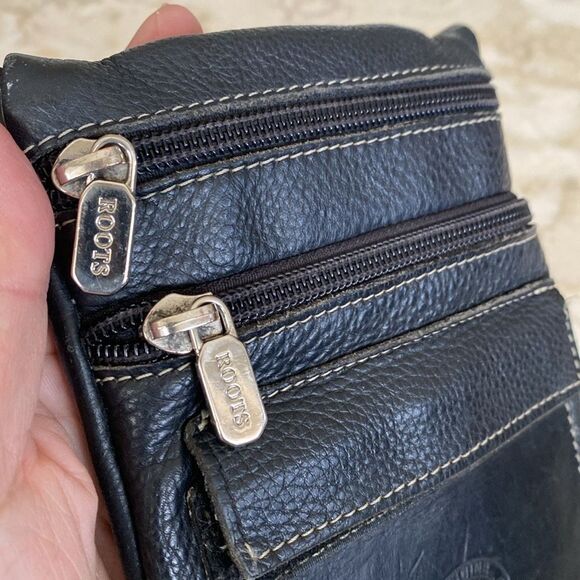 Roots Hanging Pouch Tribe Leather Crossbody Bag Black - Picture 5 of 8